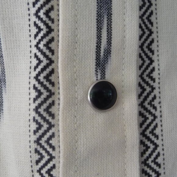 KARL LAGERFELD PARIS PEARL SNAP SHIRT XL - Picture 5 of 8